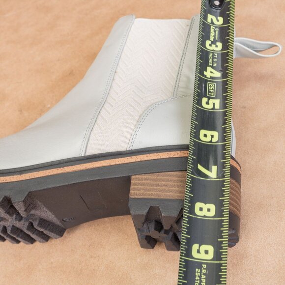 Journee Collection Women Vegan Offwhite Leather Chelsea Ankle Fashion Boots sz 9 - Picture 6 of 8